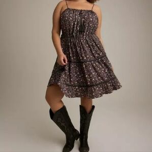 Torrid Halter FESTI Tassel Dress Courtney Ditsy Floral Vintage Black Size 00X